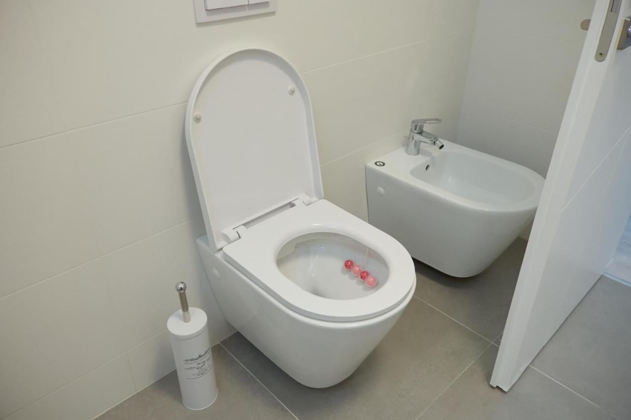 City Center Accomodation - 101 Resita Luaran gambar